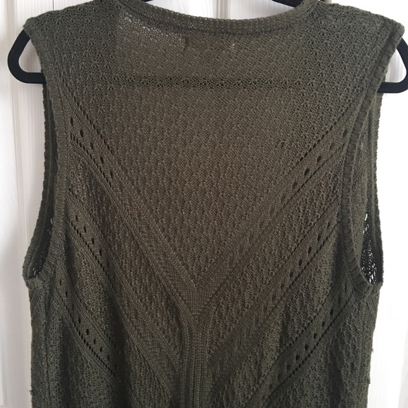 Hunter green knit vest shrug - Picture 6 of 7